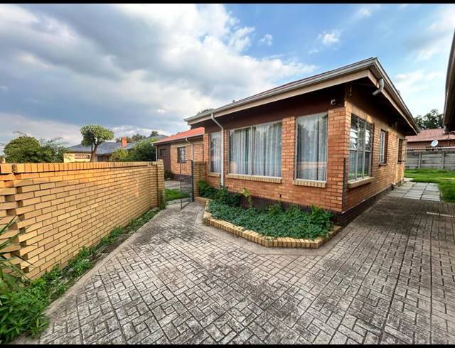 3 BEDROOM HOUSE FOR SALE IN DUNNOTTAR